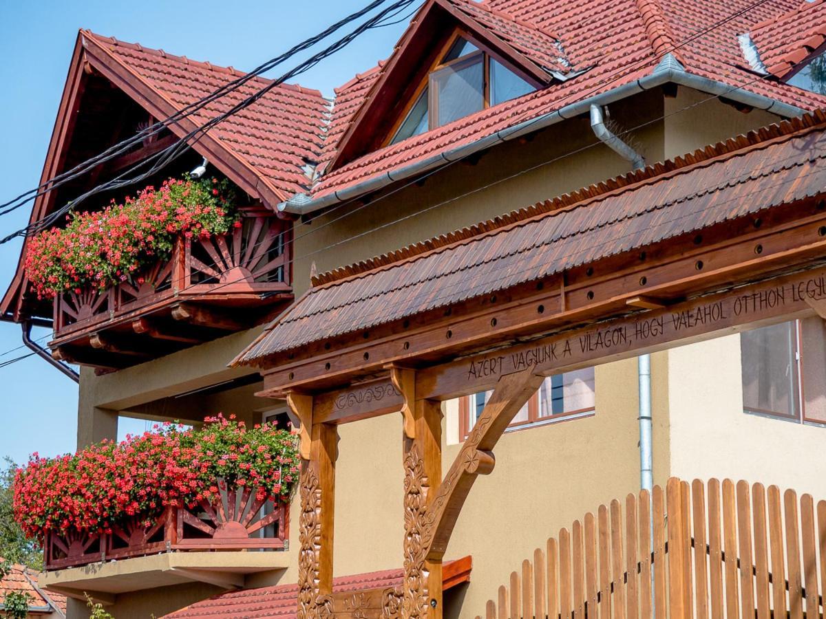 Sepsi Relax Hotel Sfantu Gheorghe  Exterior photo