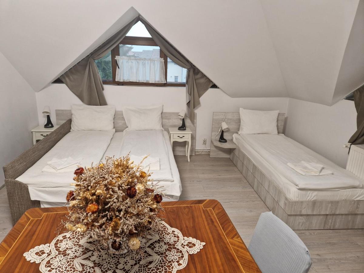 Sepsi Relax Hotel Sfantu Gheorghe  Exterior photo