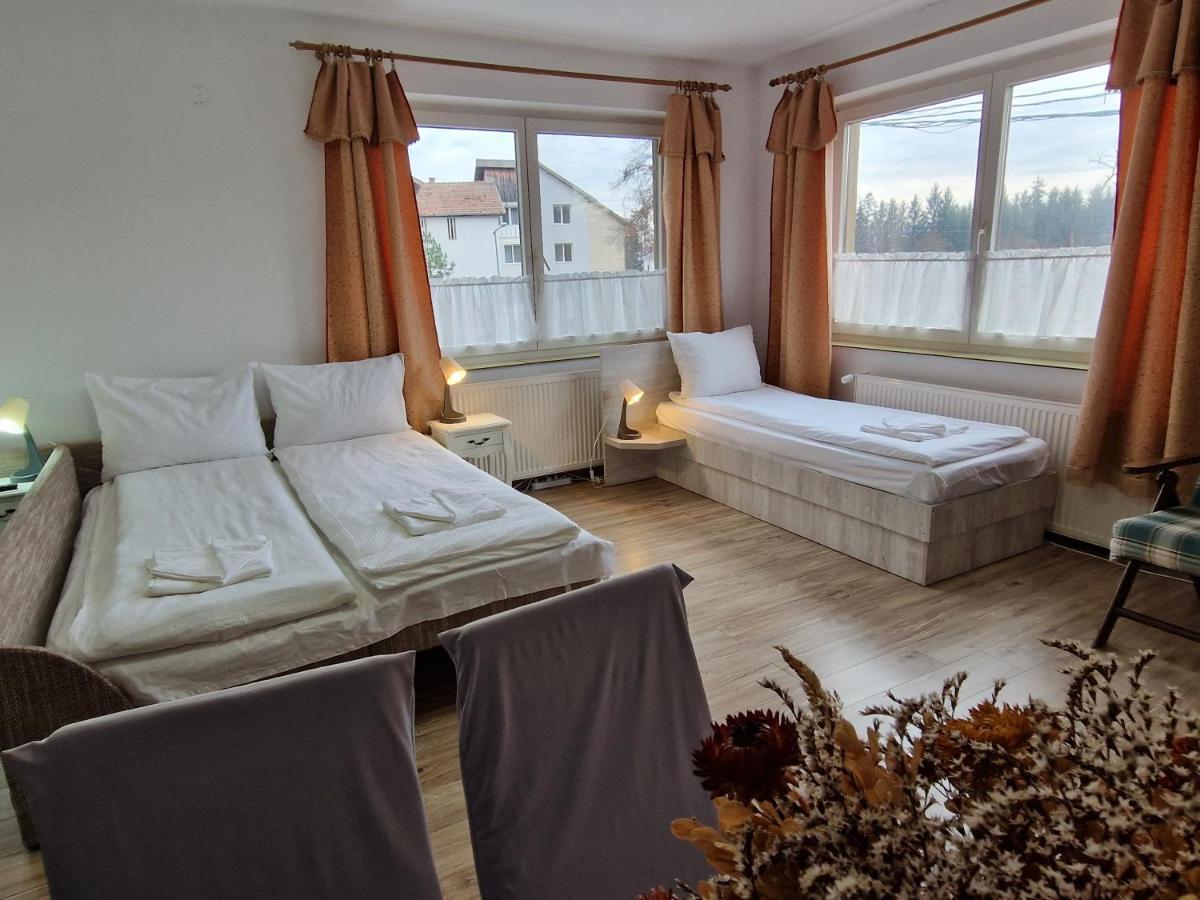 Sepsi Relax Hotel Sfantu Gheorghe  Exterior photo