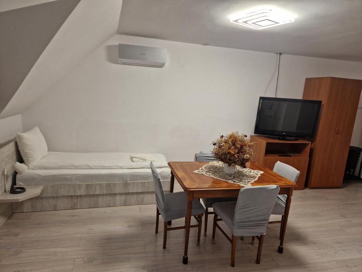 Sepsi Relax Hotel Sfantu Gheorghe  Exterior photo