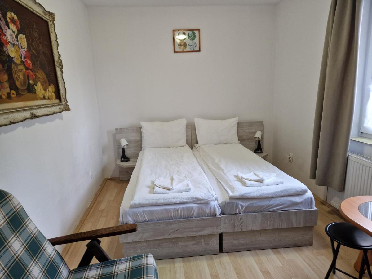 Sepsi Relax Hotel Sfantu Gheorghe  Exterior photo