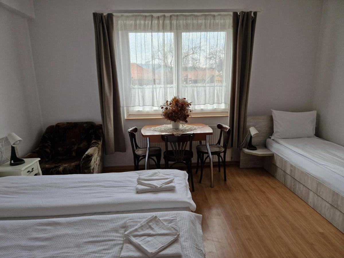 Sepsi Relax Hotel Sfantu Gheorghe  Exterior photo