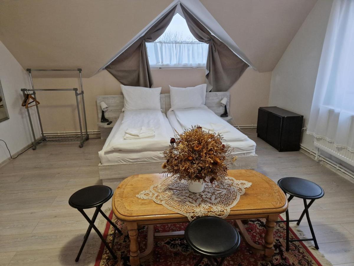 Sepsi Relax Hotel Sfantu Gheorghe  Exterior photo